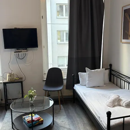 Appartement Gemuetlich Und Zentral 5 Minuten Zum Hauptbahnhof Düsseldorf