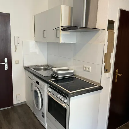 Appartement Gemuetlich Und Zentral 5 Minuten Zum Hauptbahnhof