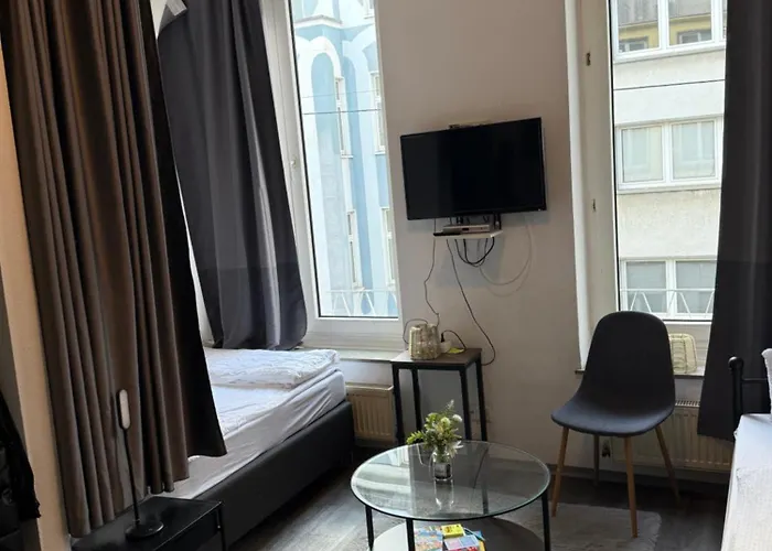 Appartement Gemuetlich Und Zentral 5 Minuten Zum Hauptbahnhof Düsseldorf